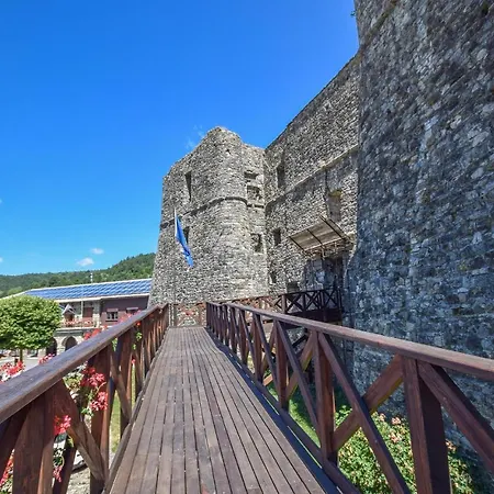 In * Santo Stefano dʼAveto